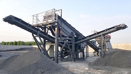 Usina de britagem e peneiramento RAP